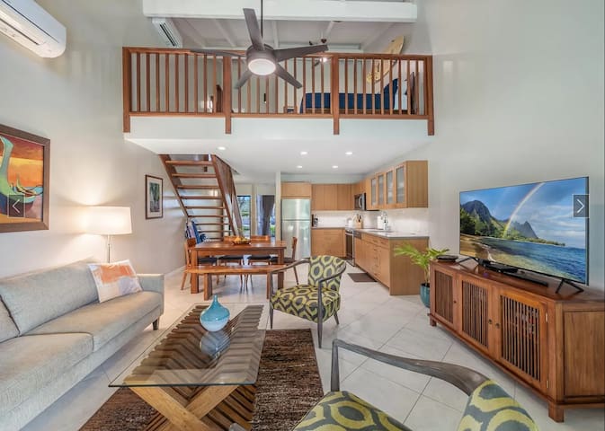 Designer Styled 2 Bed/2 Bath+Loft, AC in all rooms