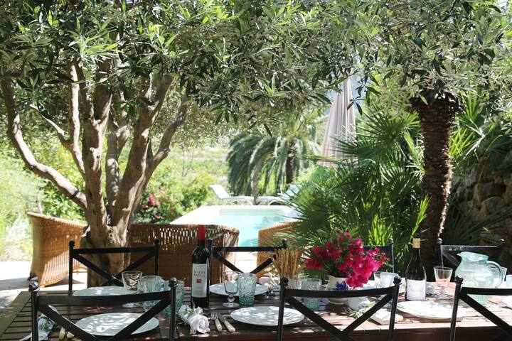 Luxuriously renovated House with Pool in Fornalutx