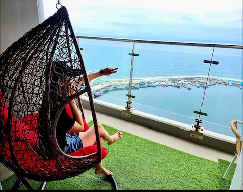 # Gangneung ~ Frontal Ocean View #
Exotic homes with a panoramic view of the sunrise from the 21st floor