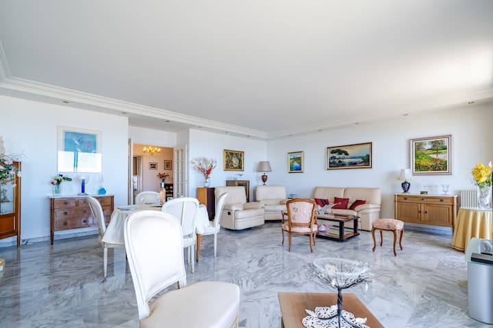 Spacieux Appartement Vue Mer Et Montagne - Roquefort-les-Pins