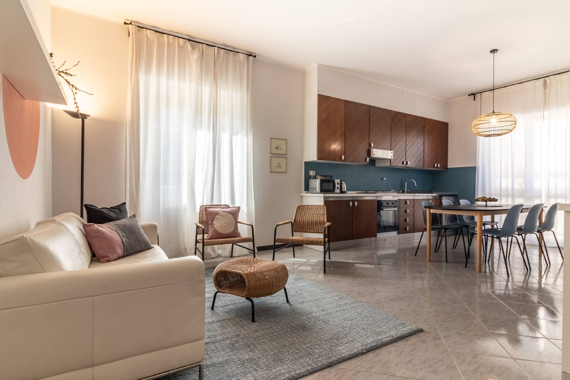 Lerici Apt: Beach 5 min, Private Parking & AC
