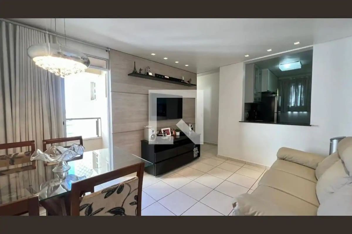 Top Airbnb: New 3-bedroom apartment, leisure area and garage. Great location em Castelo