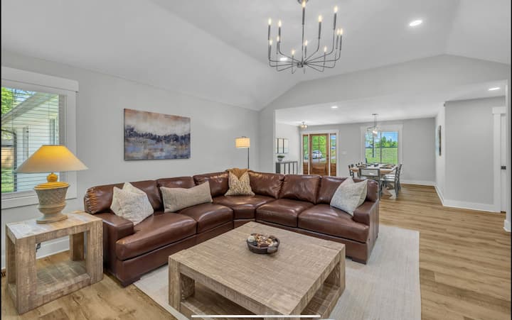 Franklin Creekside Retreat - Franklin, TN