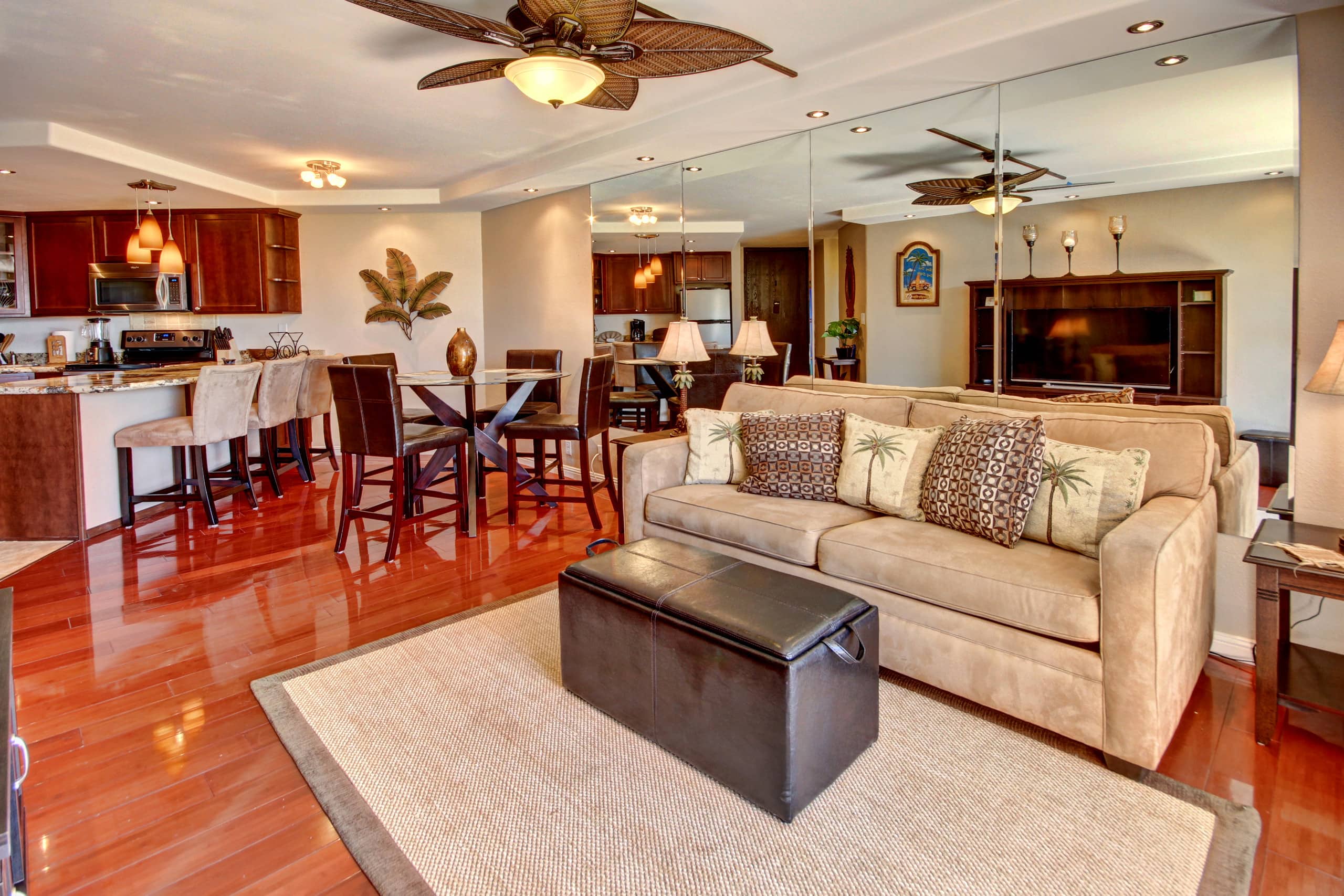 ELEGANTOcean+Sunset Retreat, A/C, Central, Parking - Image 1