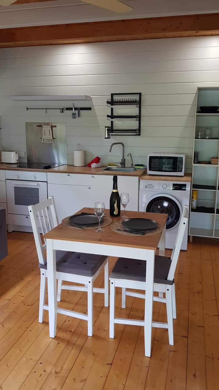Aly's Kapok Pod. Entire Studio In Horseshoe Bay - Magnetic Island