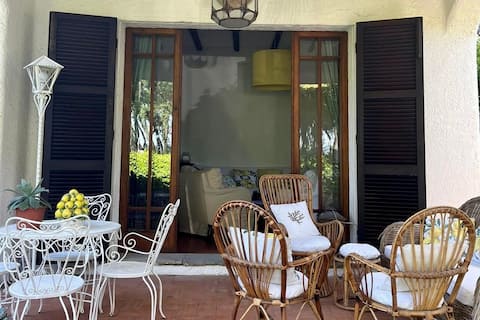 Rivaverde365 Beachfront Villa