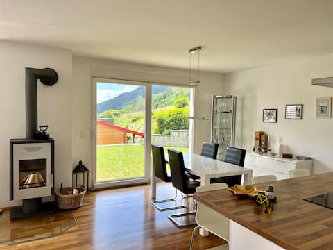 Entire house with beautiful views by the deer enclosure