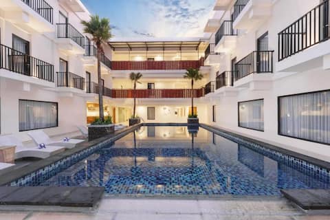 Bypass BIL Airport Lombok 8Deluxe Breakfast Pool