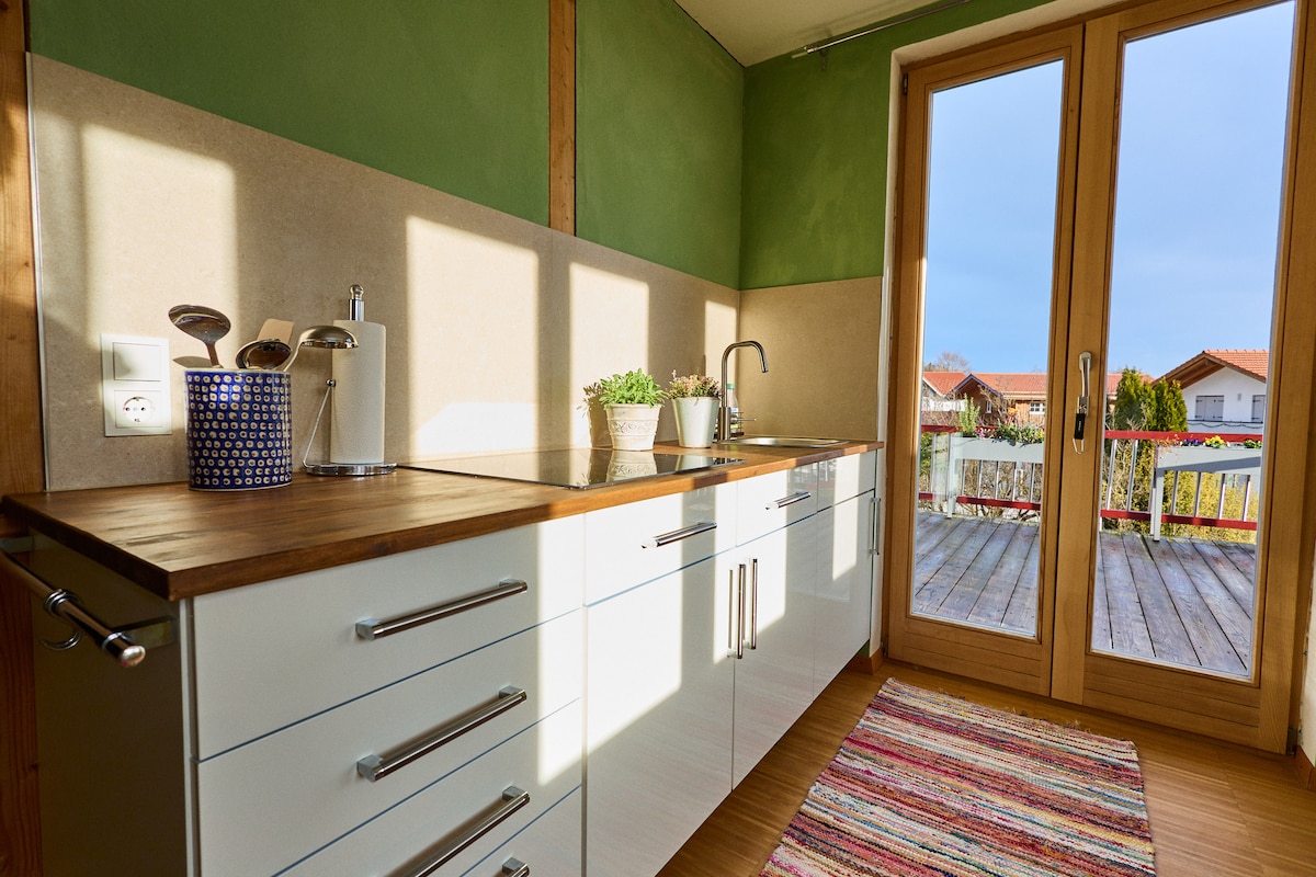 Successful Airbnb property: Apartment, spacious terrace in Traunstein