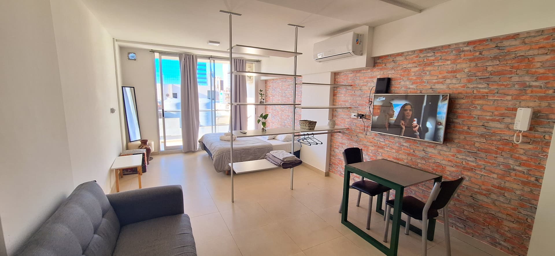 Departamento de 1 dormitorio con terraza en Monserrat