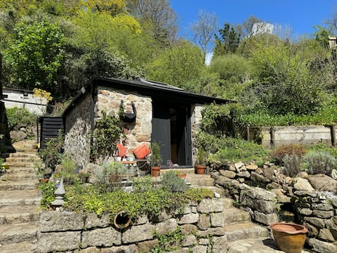 The Hidden Cottage - near Eden
