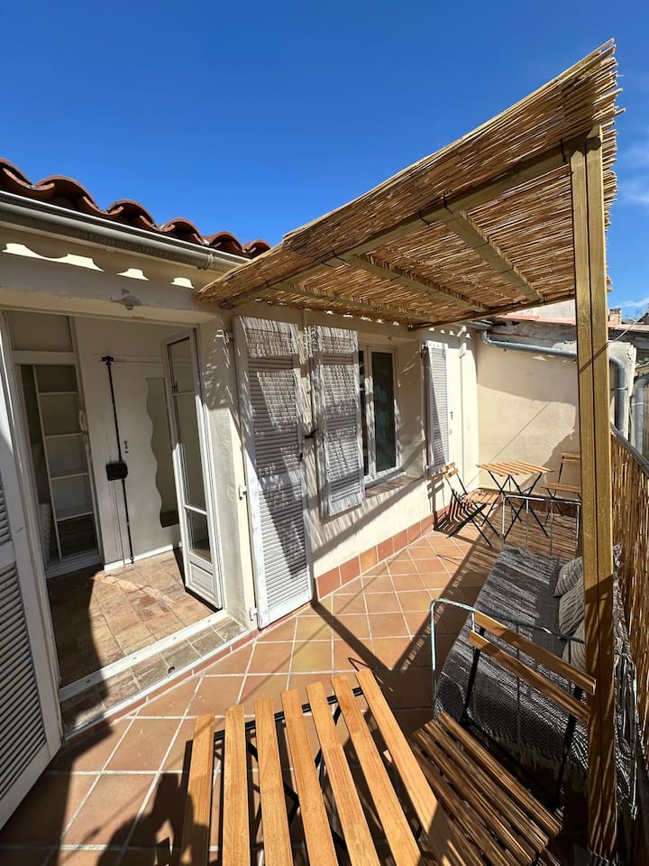 T3 Spacieux Avec Terrasse Plein Ciel Et Clim - Marsella, Francia