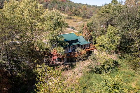 Secluded Cabin | Hot Tub | Dog Friendly