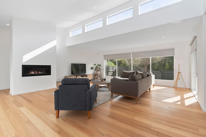 Rye – Large 2 Family Accommodation