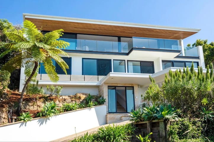 Whale beach opulent experience gallery image 2