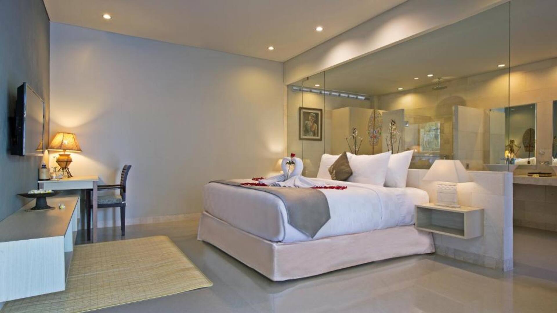 Majestic Poolside Haven 1 Bedroom Private Villa in Nusa Dua 2