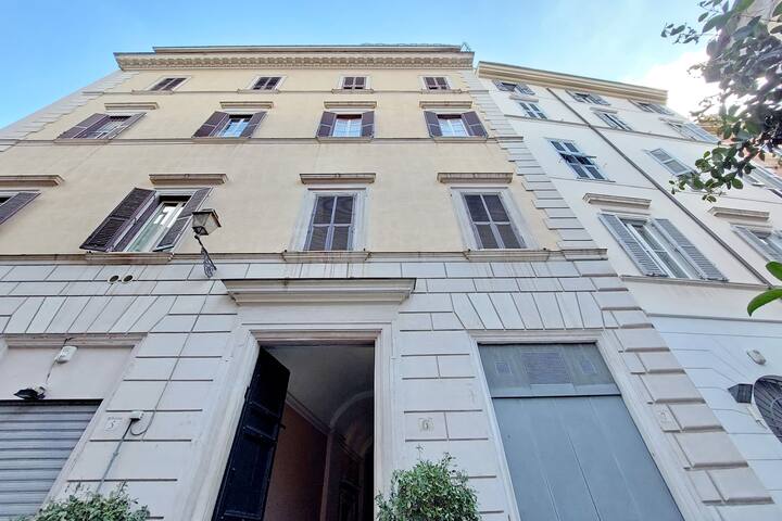 Luxury Apartment a Piazza Navona gallery image 5
