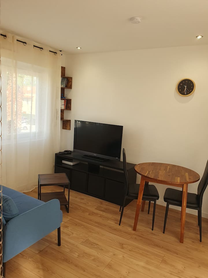 Studio Climatisé - Proche De La Mer - Parking - Villeneuve-Loubet