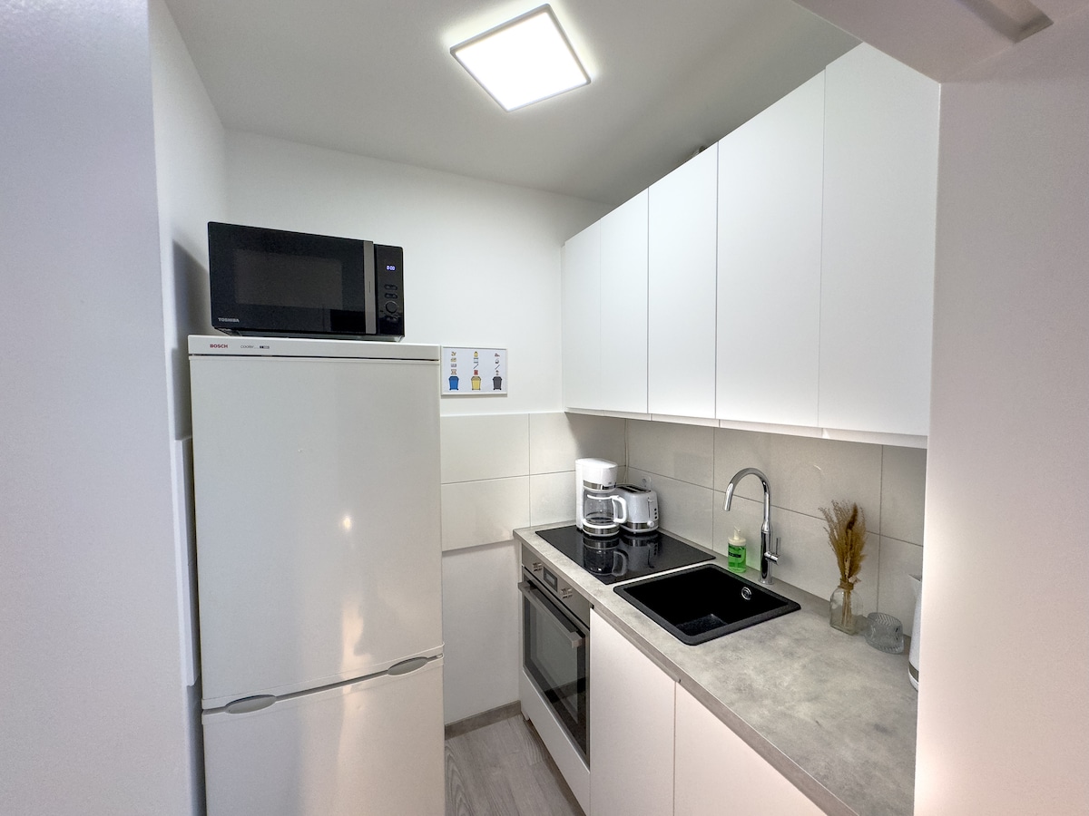 Erfolgreiche Airbnb-Immobilie: ImmoStay room - Parking & WiFi & near Mercedes in Hemelingen