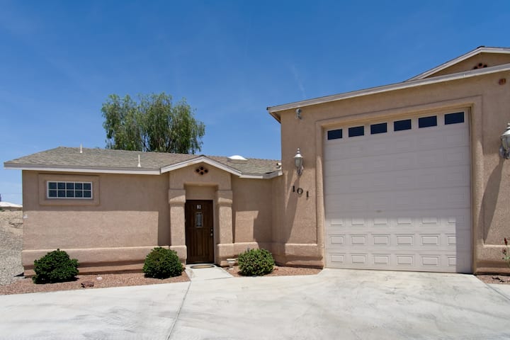 81 1bdr W/boat Garage Pool 1 Mile Rivera Ramp