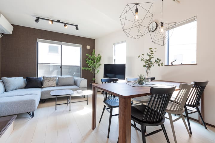 95㎡ ｜5 min from sta.｜3 Double Beds｜2 Toilets｜Wi-fi