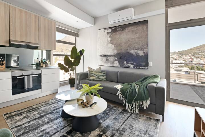 2-BR Gem with City & Table Mountain Views! gallery image 5