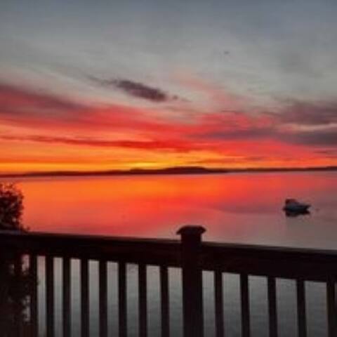 Waterfront Oasis in Grand Bay-Westfield! gallery image 2