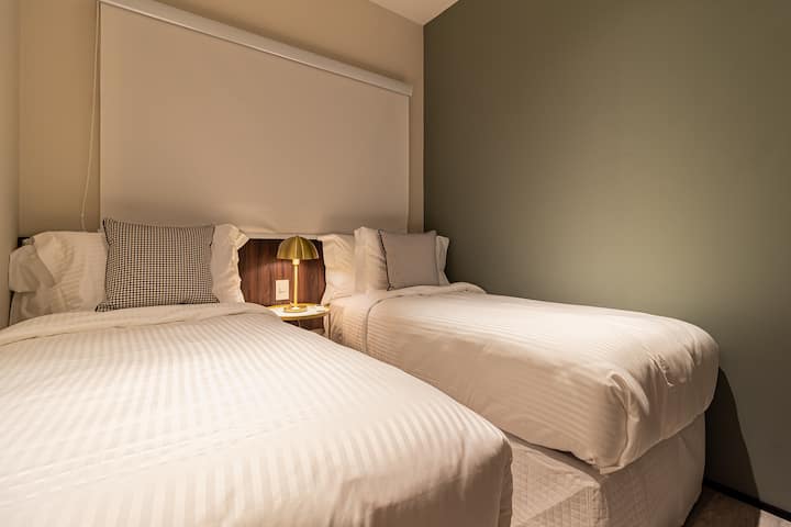 غرفة النوم 2