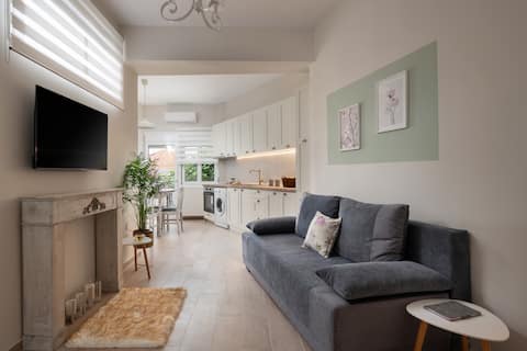 Achilles guest house
