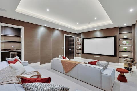 Incredible 5 bed house w/ cinema room - South Ken