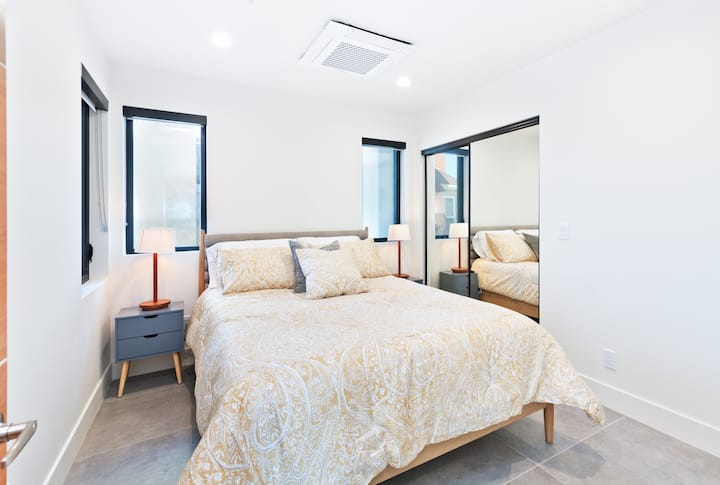 Chambre 2 - Lit Queen Size