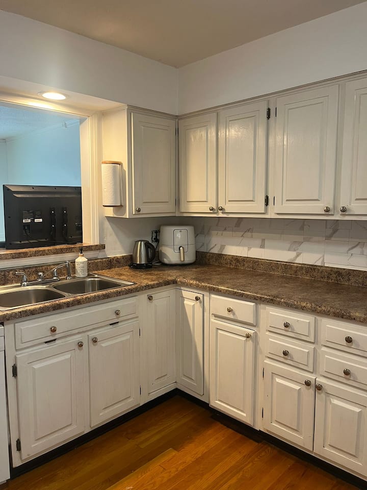 Memphis Townhouse - Memphis, TN