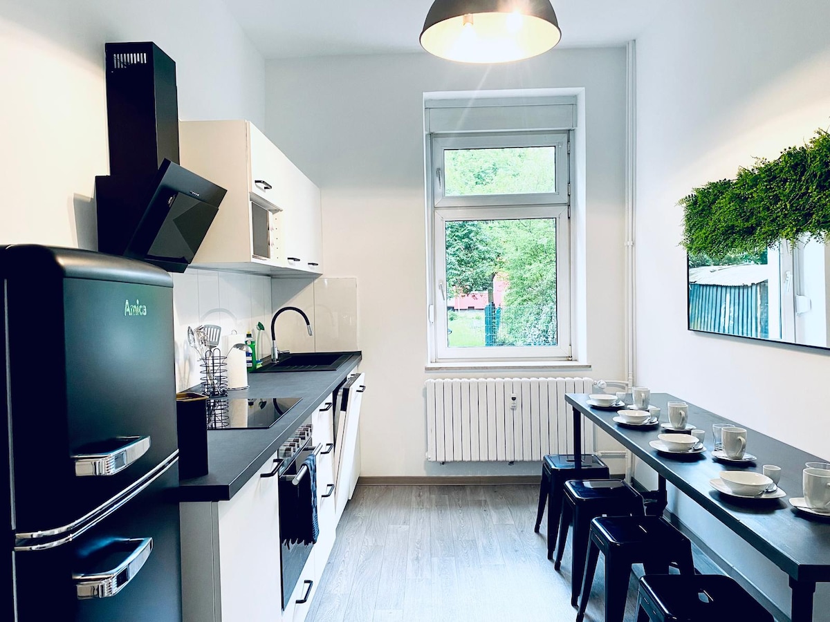 Propiedad de Airbnb exitosa: SH Team 1.0 for work & travel en Untermeiderich