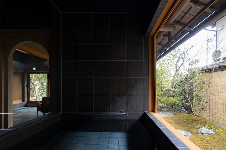 フルバスルーム