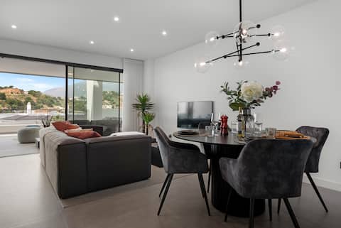 Successful Airbnb property: Casa Feliz - Luxury apartment Mirador Estepona. in Estepona