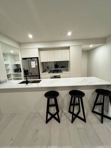 Beautiful and Convenient gallery image 4