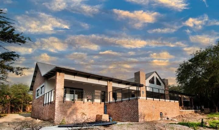 Tswenyane Kruger Lodge