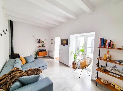 Anuncio de Airbnb popular: La Pau, eco-friendly home in Menorca en Alaior