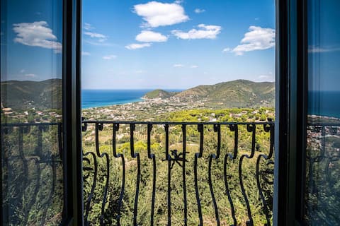 Casa Grande on A'Cràpa Mangia