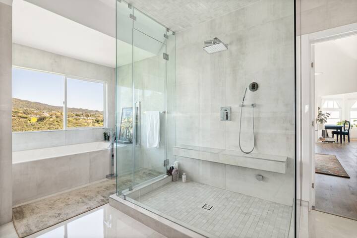 Ocean view spacious 4 bd house gallery image 4