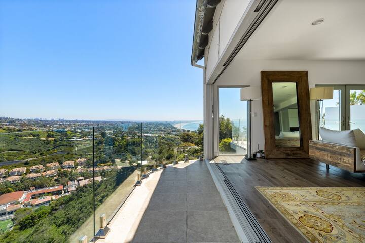 Ocean view spacious 4 bd house gallery image 2