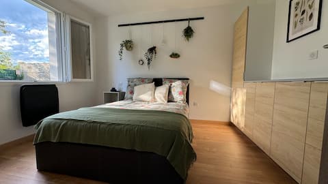 Independent house, 10 min. to Stade Parc des Expo