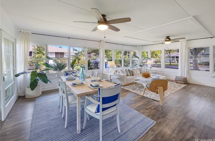Kailua Beach Get Away W/ Large Yard, Walk To Beach - Kailua
