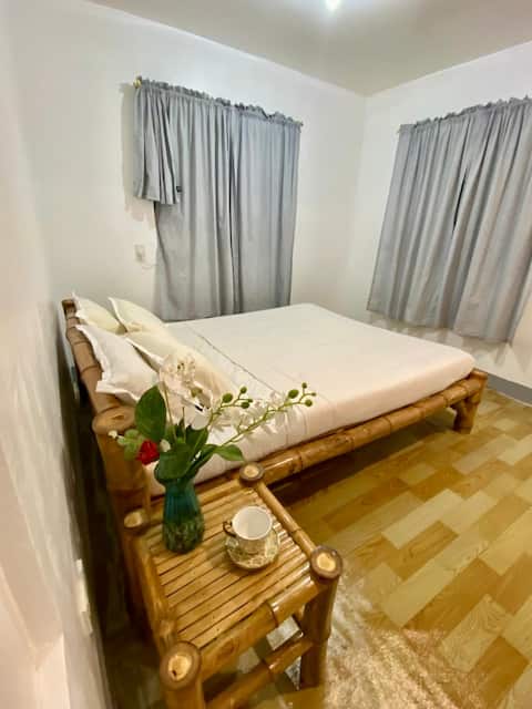 Claire's Guesthouse in Sta. Fe