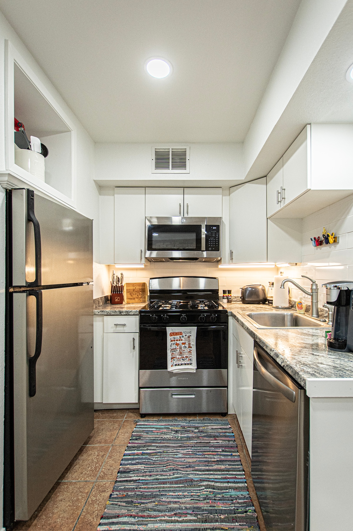 Downtown Austin Suite Retreat