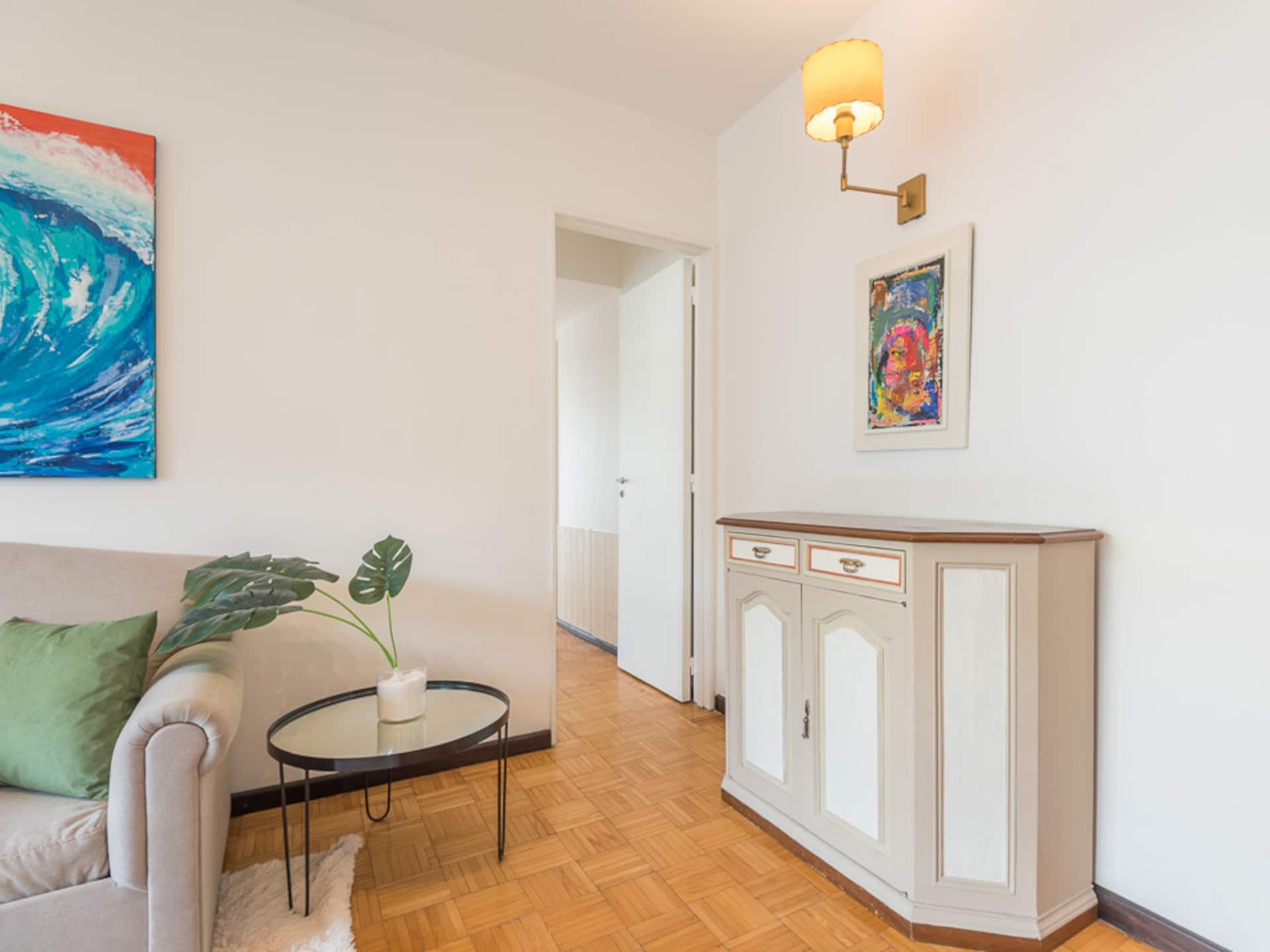 Spacious and Colorful Apartment in Palermo