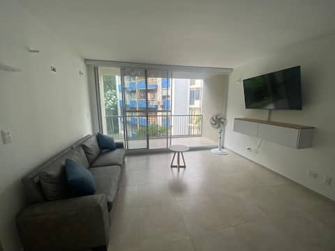Popular Airbnb listing: Family • Pool • Parking • Close to downtown in Melgar