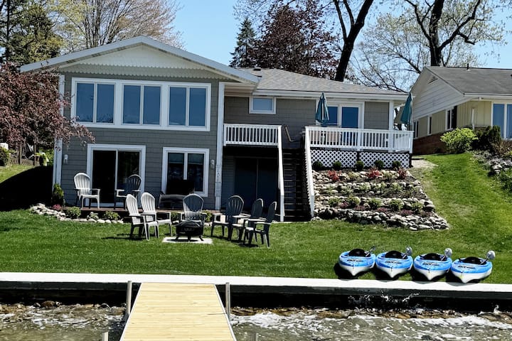 Magician Lakehouse Escape