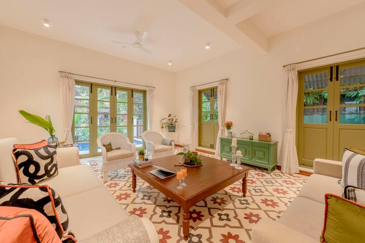 Living room image 3