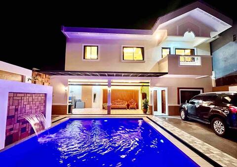 Cezstaycation Resort 3 Plunge Pool, Wifi & Karaoke